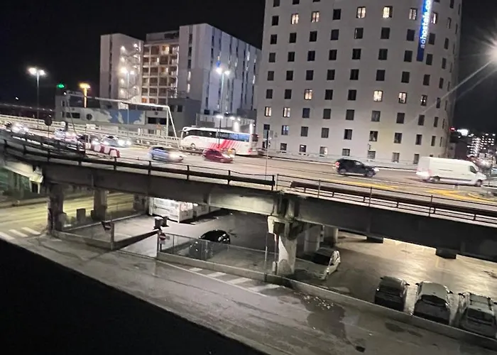 Venice Confidence בית הארחה 3*